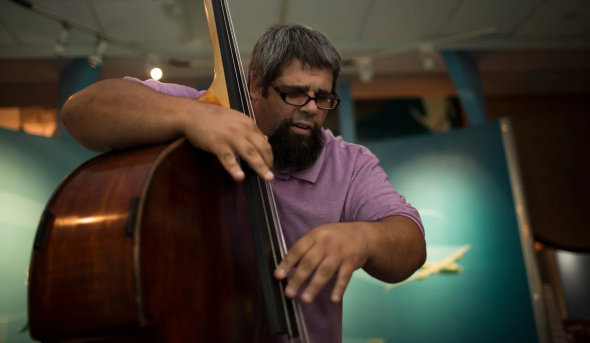 Man playing bass violin